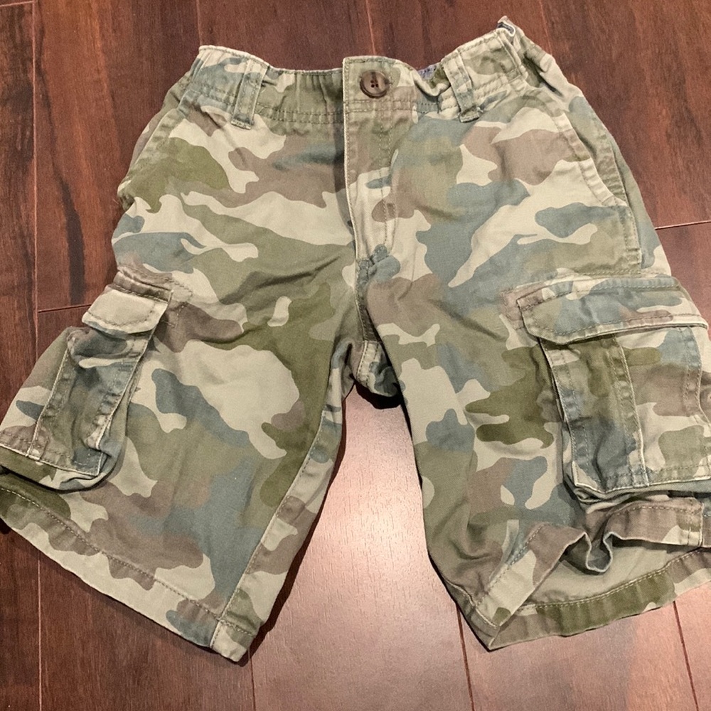 Cat and Jack size 8 cargo shirt